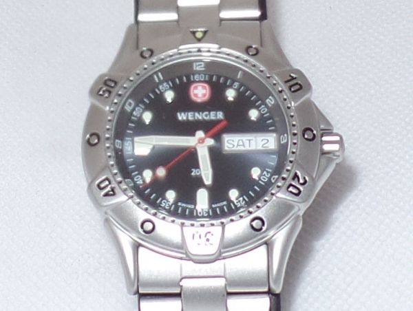 Wenger battalion outlet diver