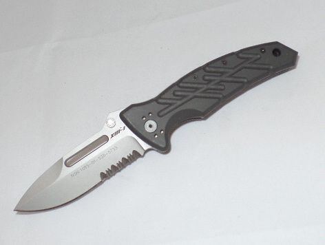 Ontario- 08755 - XM-1 S - Military Combat Folding Pocket Knife ( 3-3/8''  Plain Stainless Steel Blade, Aluminum Handles )